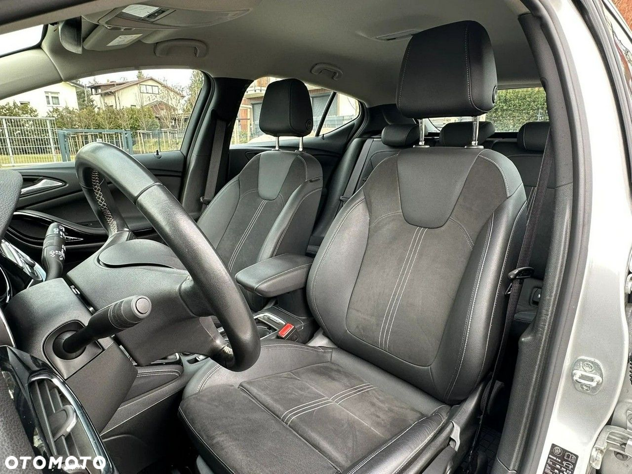 Opel Astra V 1.2 T Elegance S&S - 13