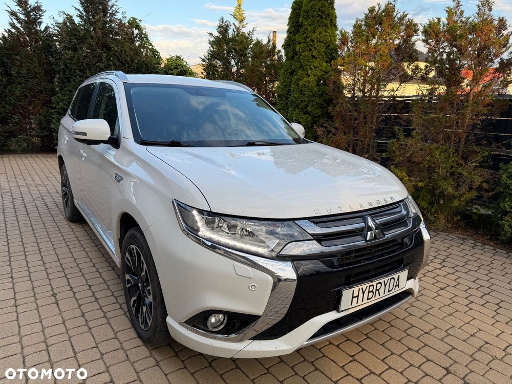 Mitsubishi Outlander Intense + - 26