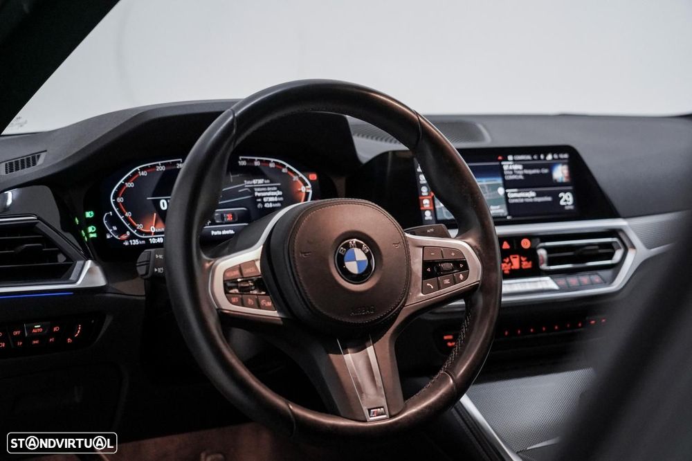 BMW 420 Gran Coupé i Pack Desportivo M Auto — fotografia 8