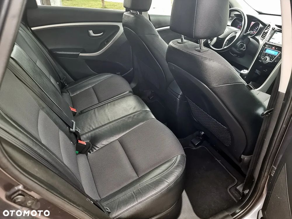 Hyundai i30 blue Kombi 1.6 GDi Style - 7