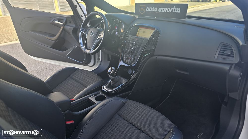 Opel Astra GTC 1.6 T S/S J20 - 19