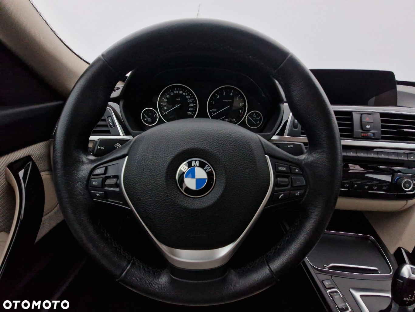 BMW 3GT 320i - 16