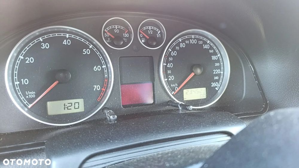 35515 Volkswagen passat b5 fl 2.3v5 na części skrzynia EAA lakier LC5X - 23