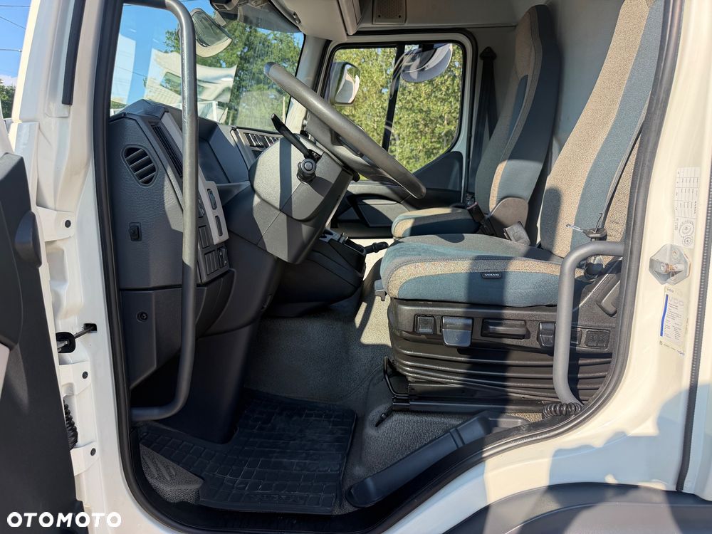 Volvo FL 250 / Tylko 284 Tkm / Winda załadowcza - 23