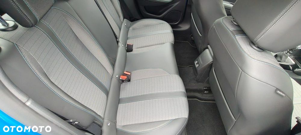 Peugeot 208 1.2 PureTech Allure S&S - 11