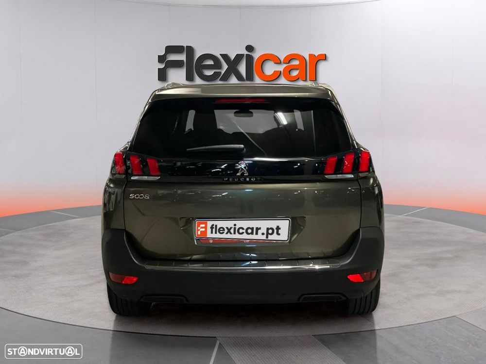 Peugeot 5008 1.2 PureTech Allure EAT8 - 8