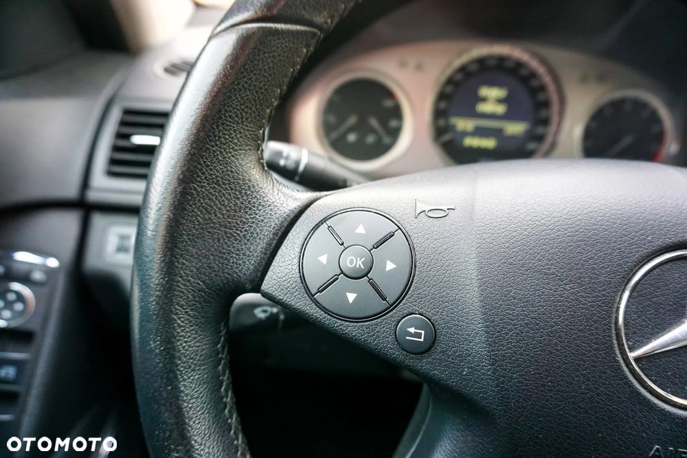 Mercedes-Benz Klasa C 200 Kompressor Automatik Avantgarde - 30