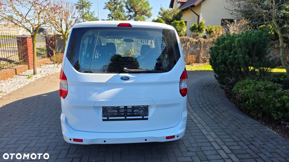 Ford Tourneo Courier - 5