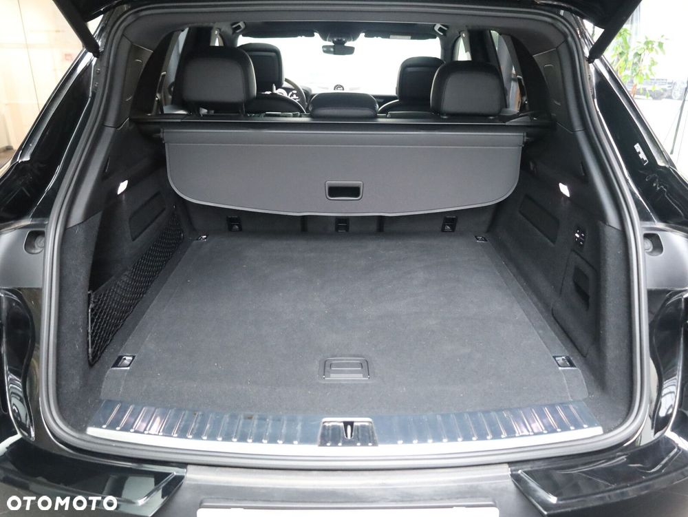 Porsche Cayenne - 22