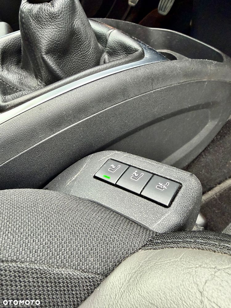 Citroën C4 Picasso THP 155 Exclusive - 24