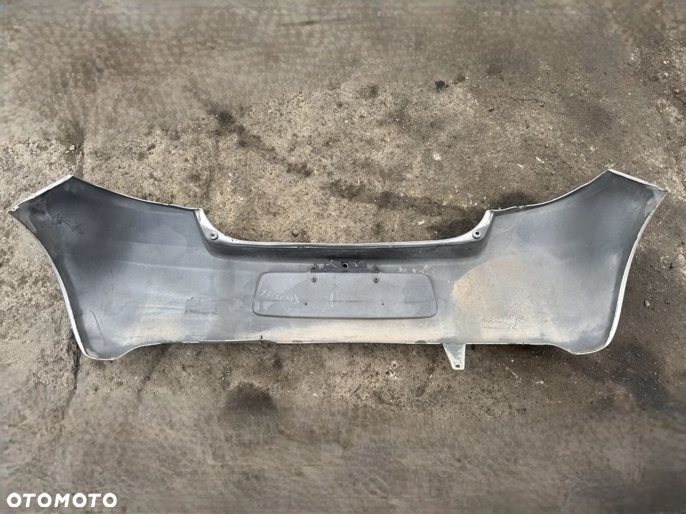 Zderzak Toyota Yaris II tył tylny 3d OE - 4