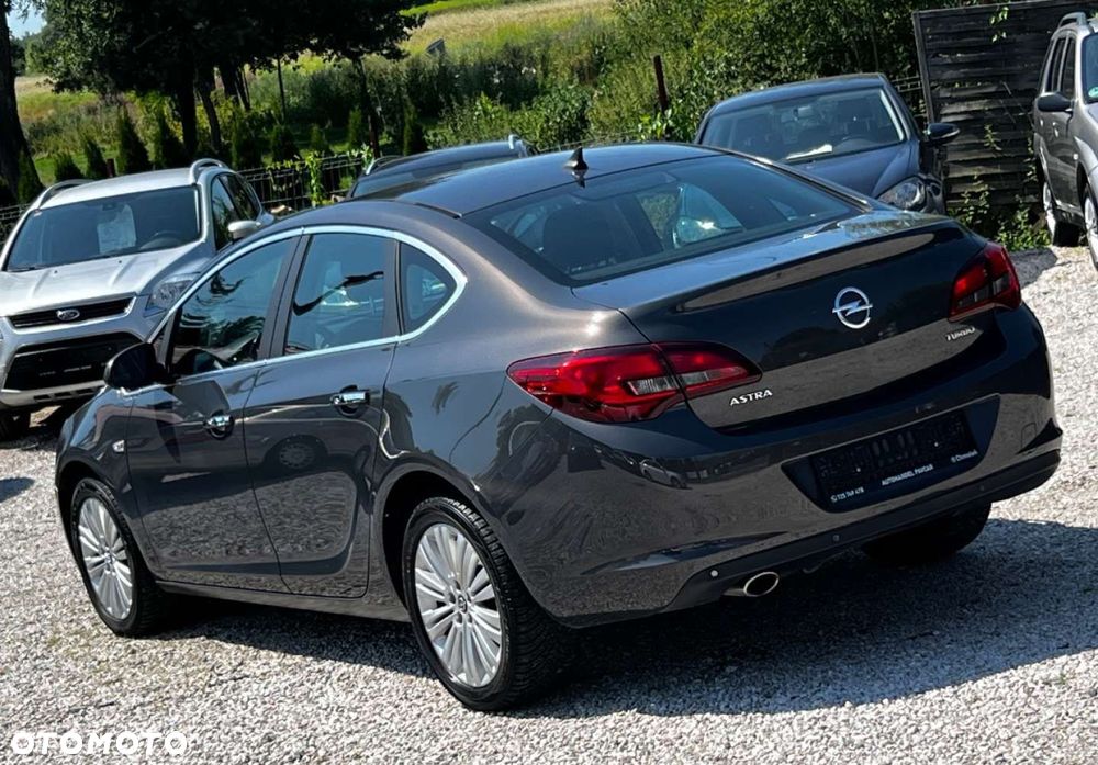 Opel Astra - 8