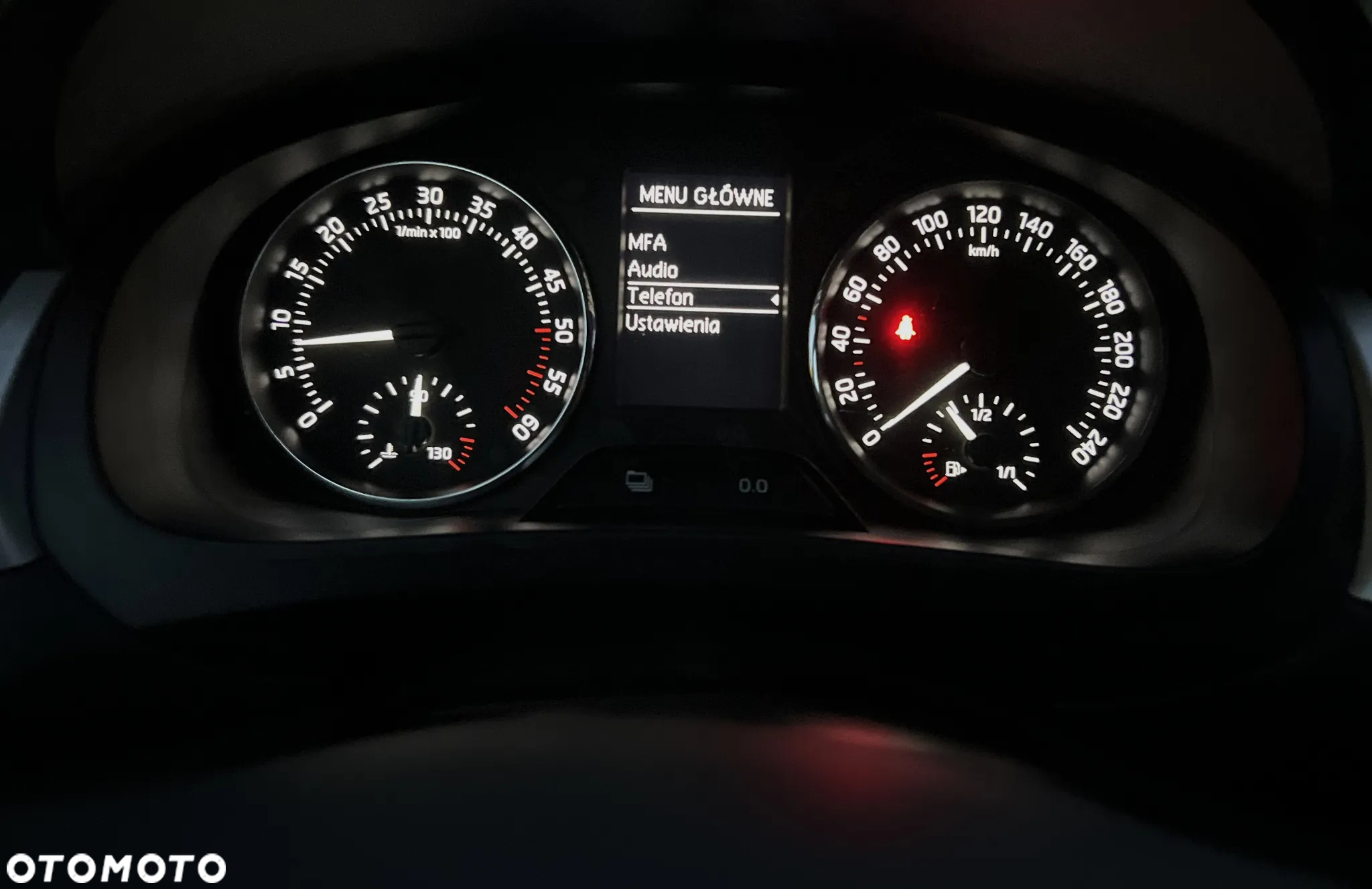 Skoda RAPID Spb 1.6 TDI DPF Style Plus - 30