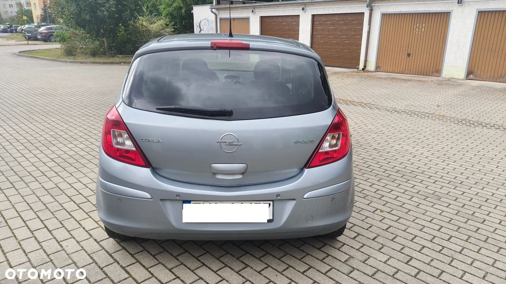 Opel Corsa 1.2 16V Edition 150 - 9