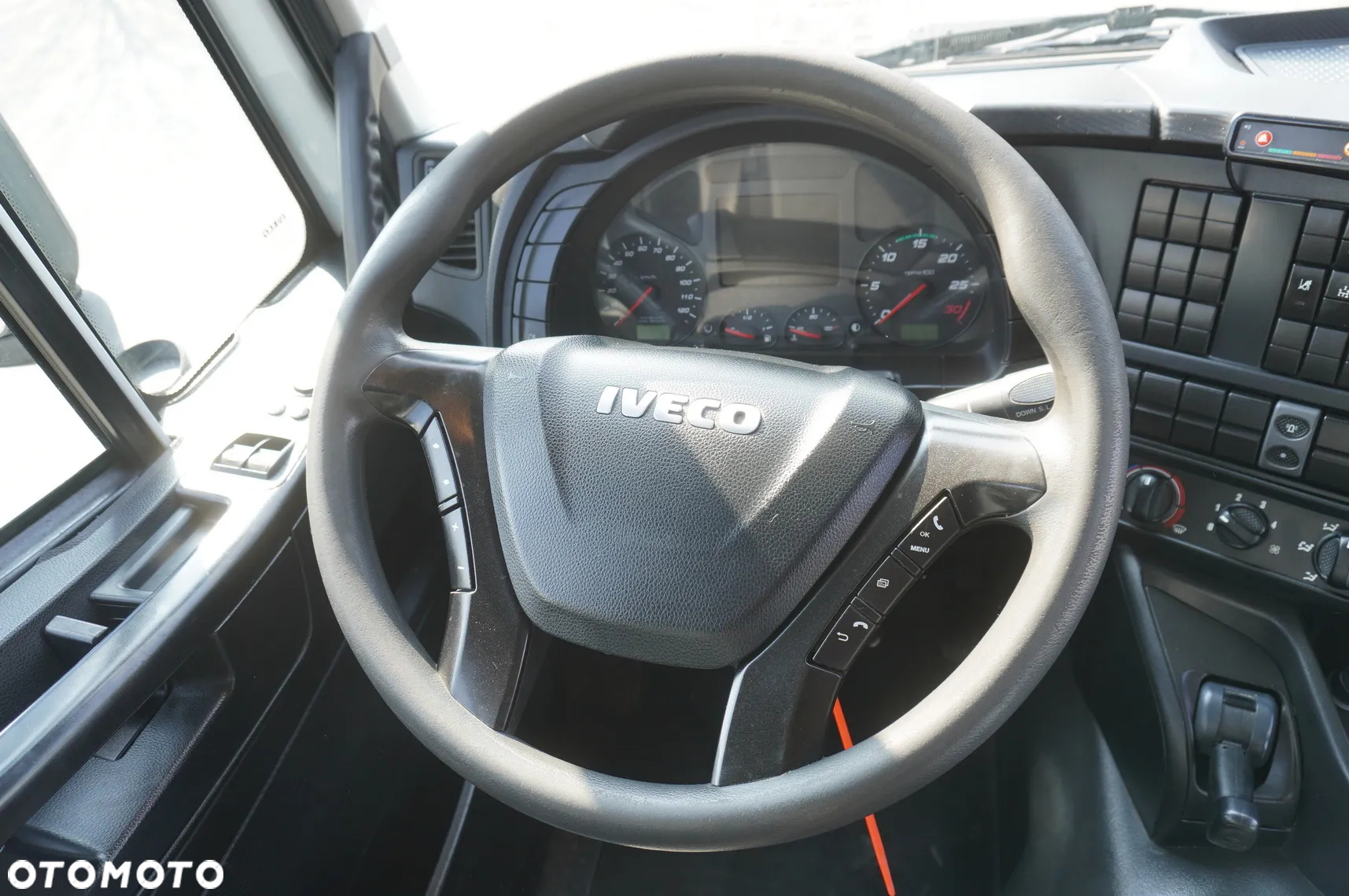 Iveco Stralis 310 E6 / HDS Fassi 155 6.2 t / 250 tys. km - 27