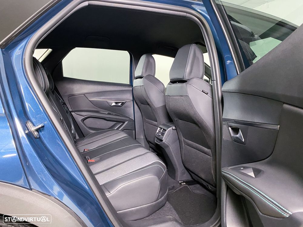 Peugeot 3008 1.6 Plug-in Hybrid Allure e-DCS7 - 17