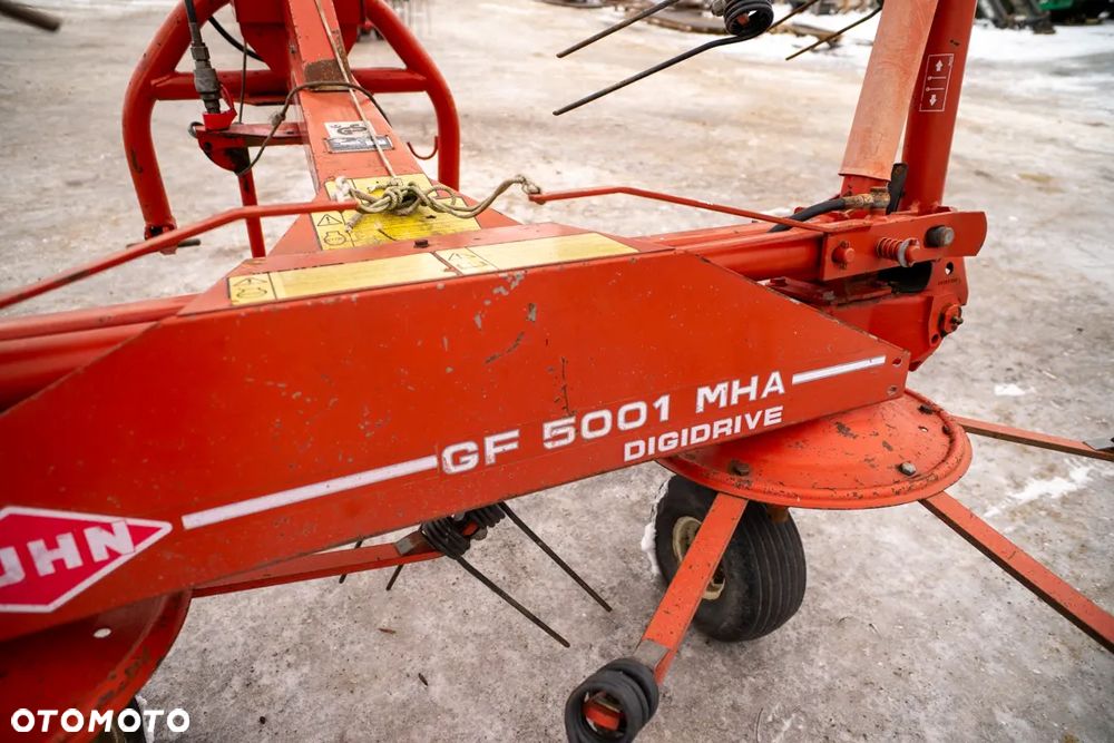 Kuhn PRZETSZASARKA Kuhn Krone Morra Feniks4 i 6 gwiazdowe Hydraulika - 11