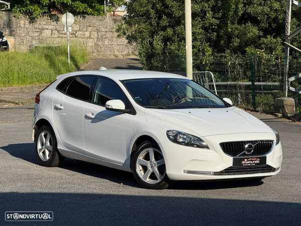 Volvo V40 2.0 D2 Momentum Eco
