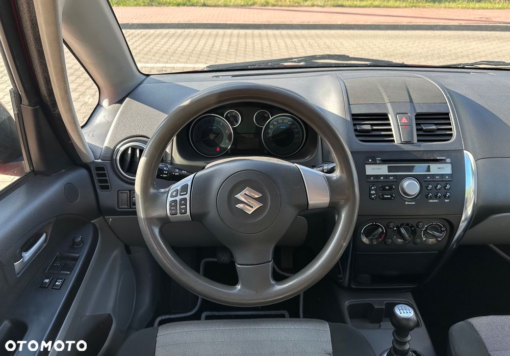 Suzuki SX4 - 8