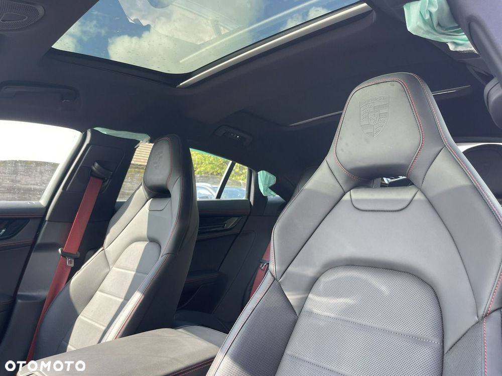 Porsche Panamera 4S E-Hybrid PHEV - 12