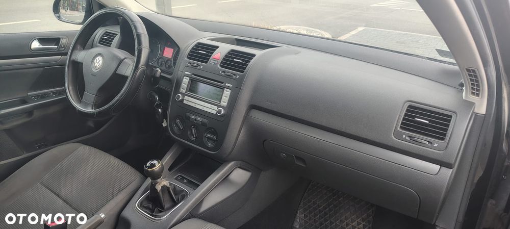 Volkswagen Jetta 1.9 TDI Trendline - 6