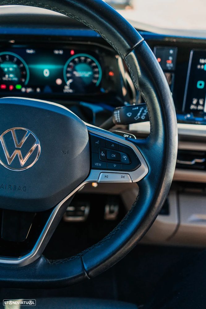 VW Multivan 2.0 TSI Style Longa DSG - 23