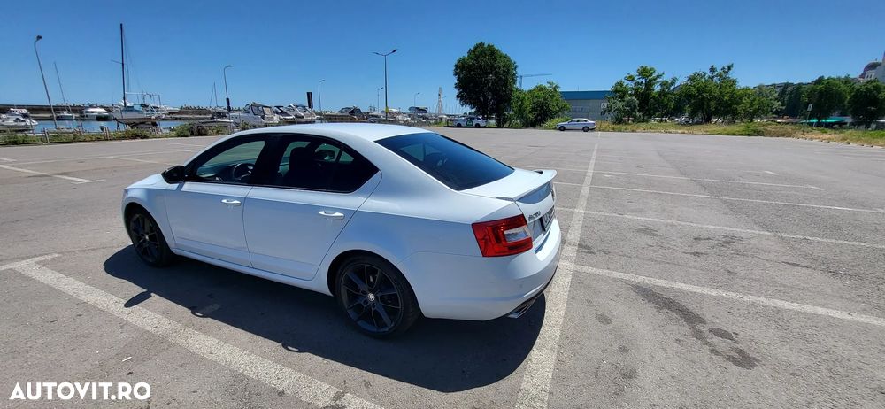 Skoda Octavia 2.0 TDI RS DSG - 3