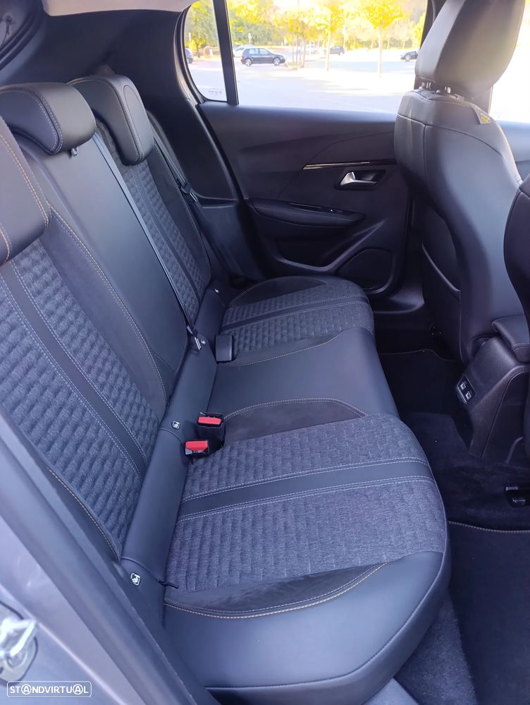 Peugeot e-208 Allure+ - 19