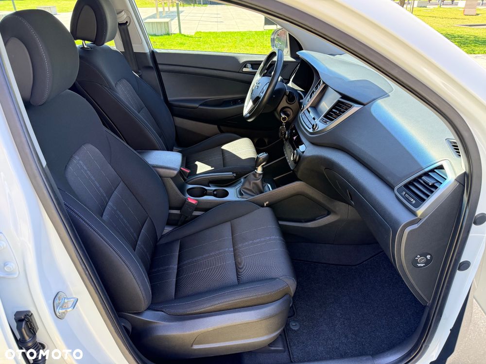 Hyundai Tucson blue 1.6 GDi 2WD Navi - 16