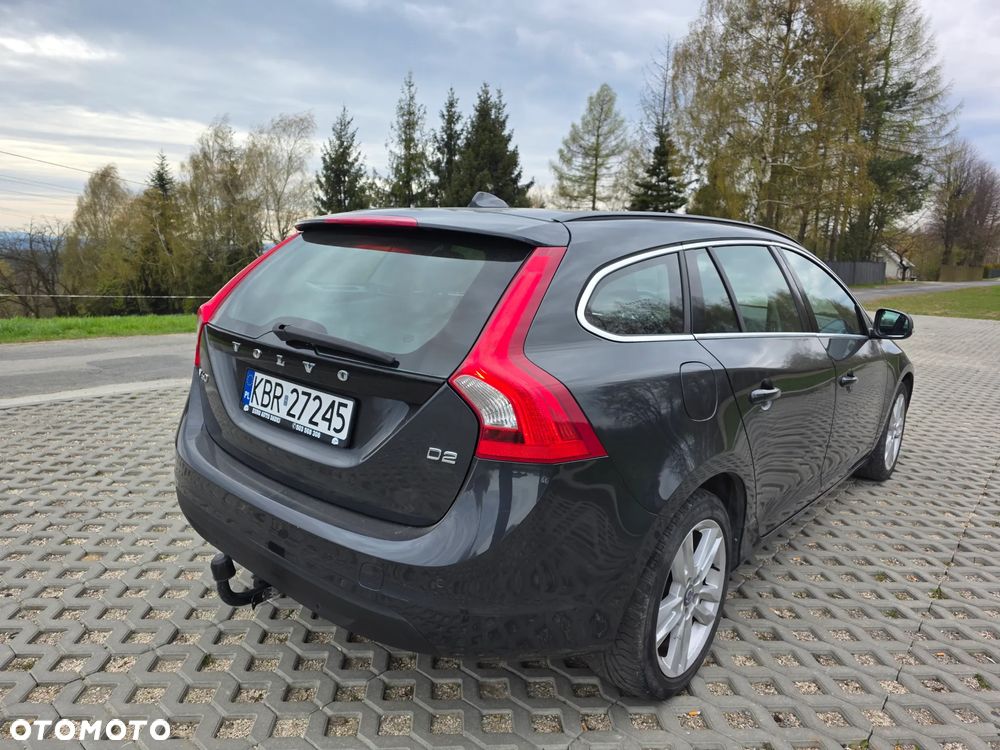 Volvo V60 D2 Edition Pro - 4