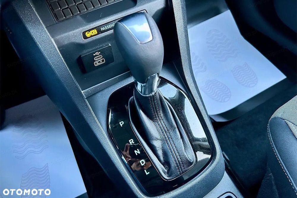 Ford Tourneo Courier - 13