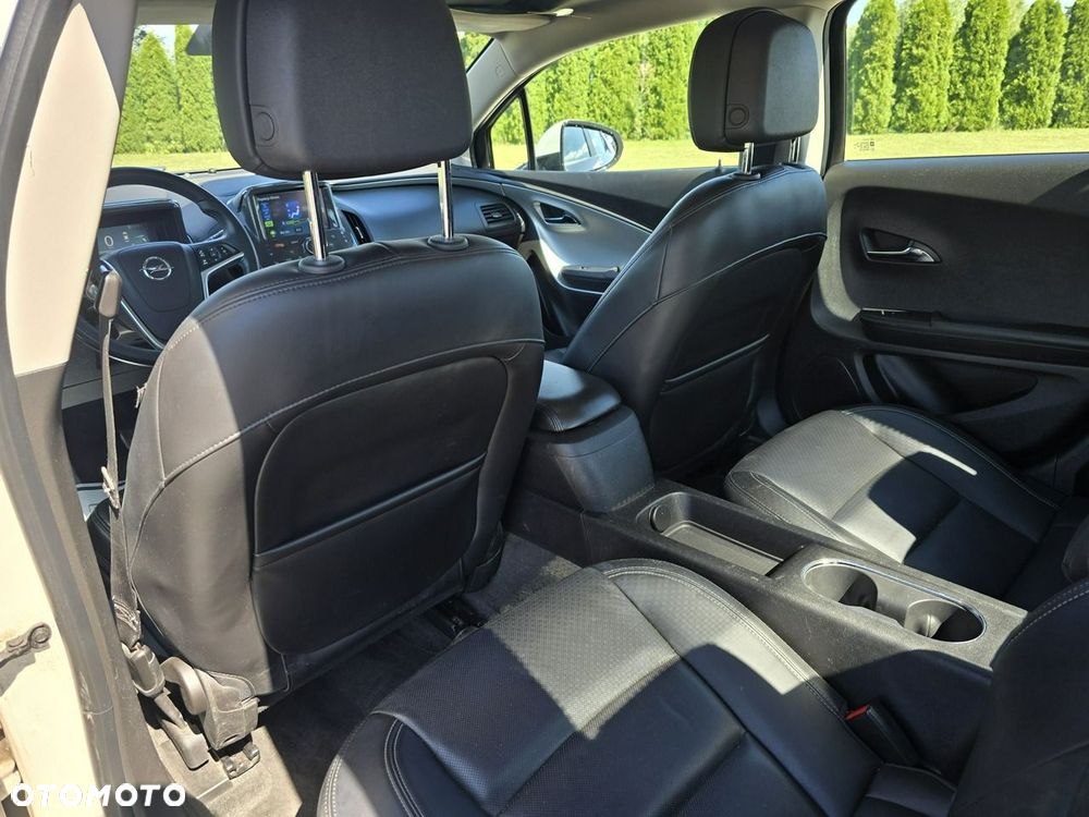 Opel Ampera - 20