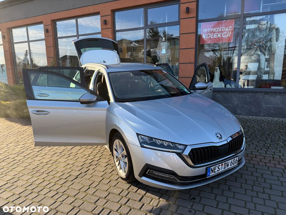 Skoda Octavia 2.0 TDI First Edition - 14