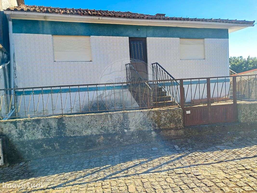 Moradia T6 para venda - Grande imagem: 2/26