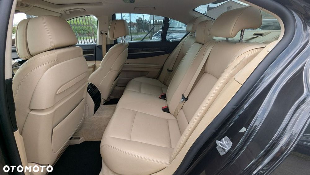 BMW Seria 7 - 14