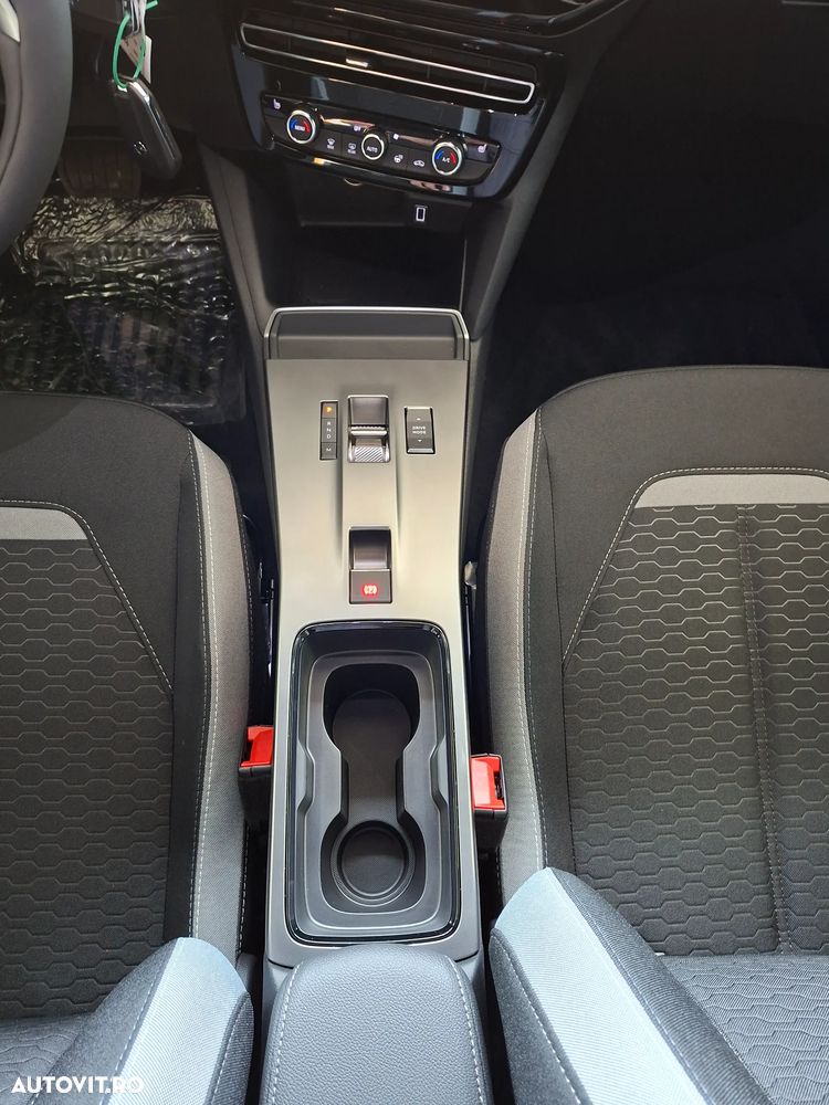 Opel Mokka 1.2 136 e-DCT MHEV GS - 11