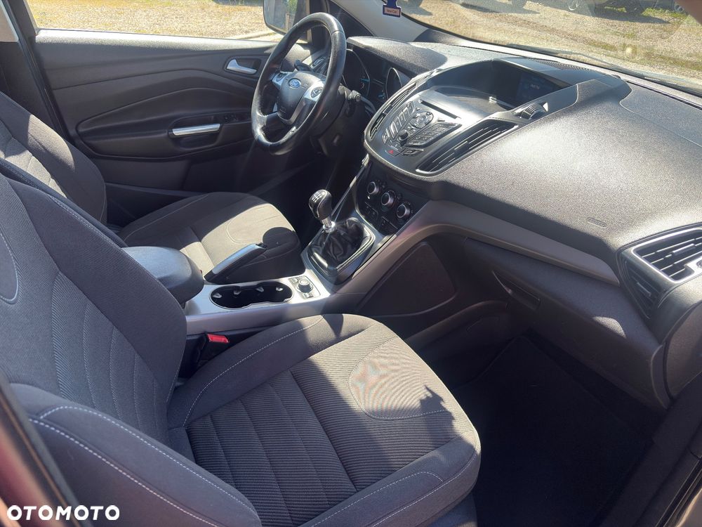 Ford Kuga 2.0 TDCi 2x4 Trend - 18