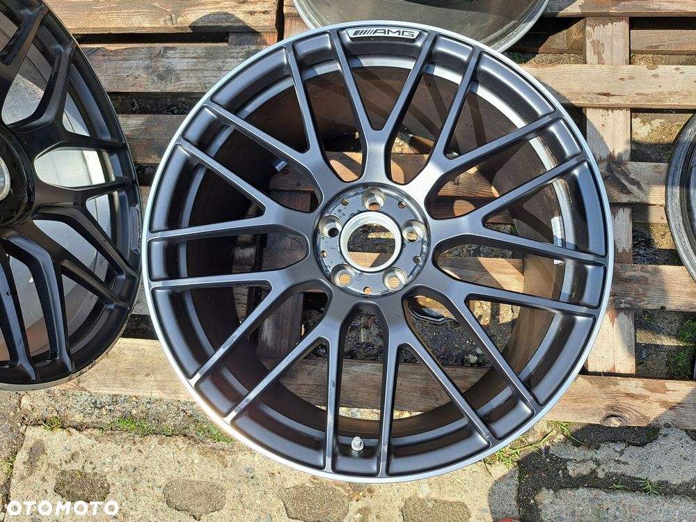 Oryg. Mercedes C-Klasa 205 A205 W205 C63 20 10.5j AMG A2054016100 4660 - 1