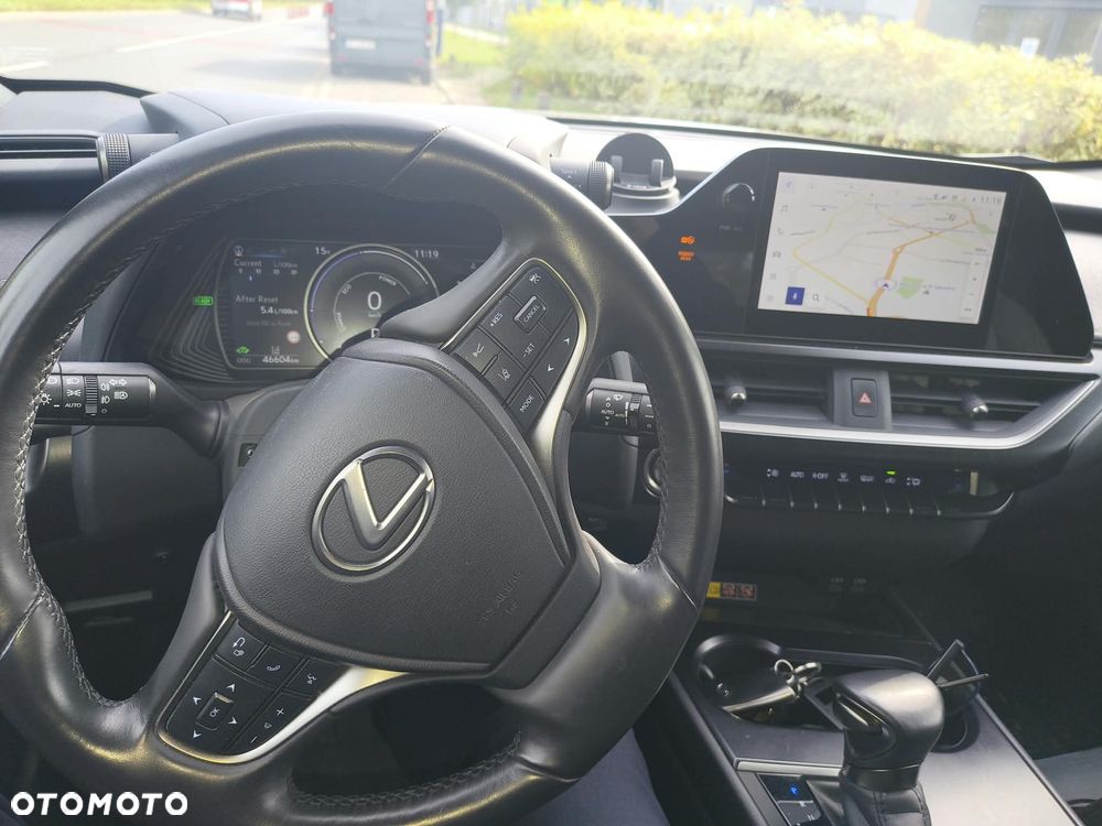 Lexus UX - 11