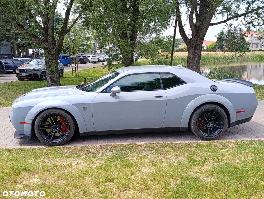 Dodge Challenger 6.2 Hellcat Widebody - 4