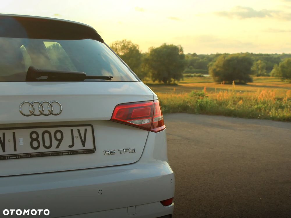 Audi A3 Sportback 35 TFSI S tronic - 22