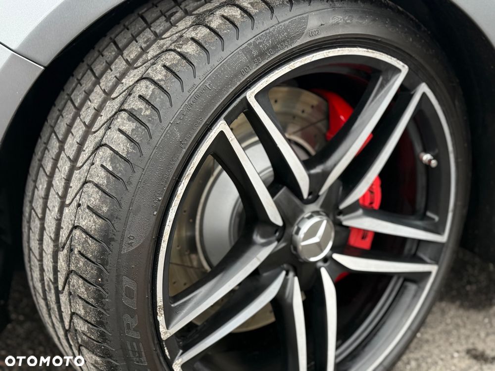 Mercedes-Benz Klasa E AMG 63 S 4Matic AMG Speedshift 9G-MCT Edition 1 - 24