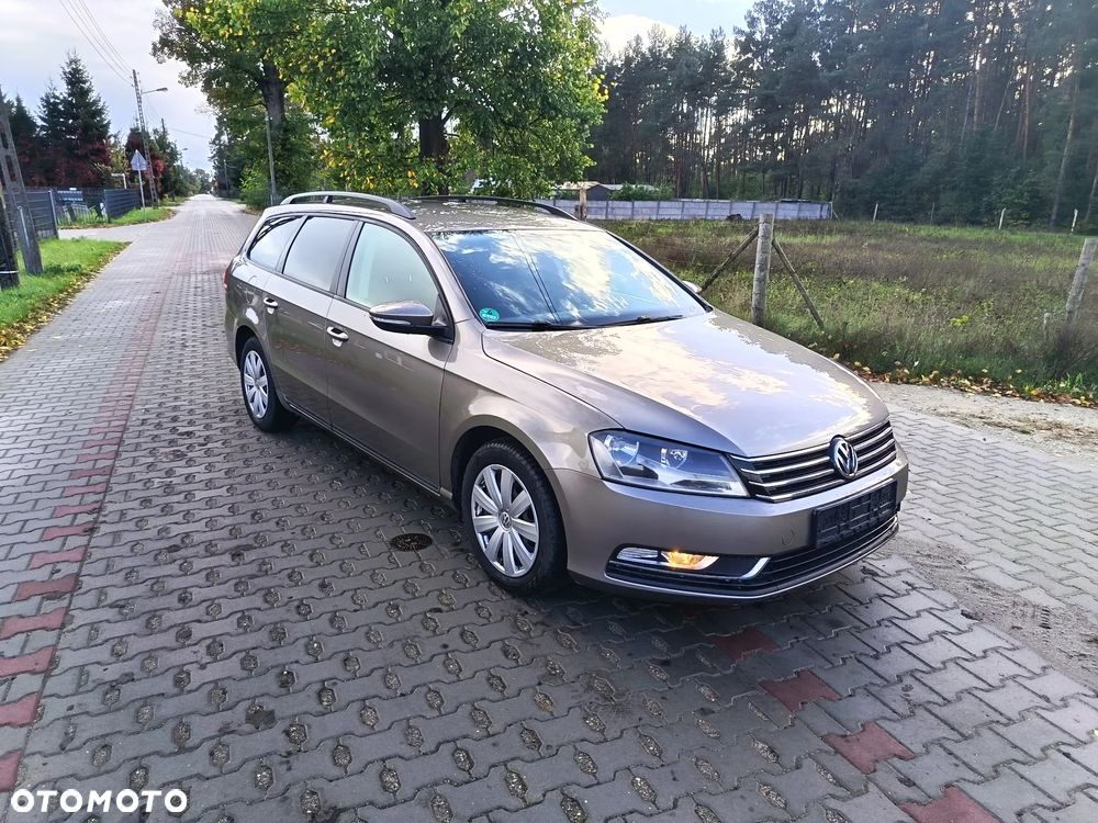 Volkswagen Passat - 4