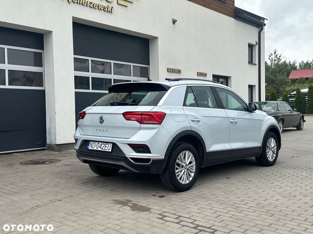 Volkswagen T-Roc 1.5 TSI OPF ACTIVE - 9
