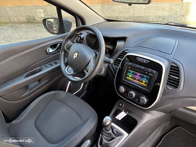Renault Captur 0.9 TCE Exclusive - 25