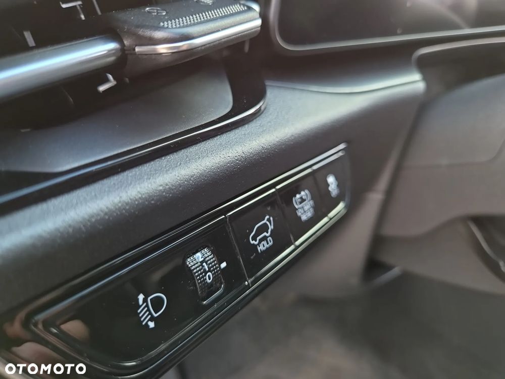 Kia Niro 1.6 GDI Hybrid Business Line - 13