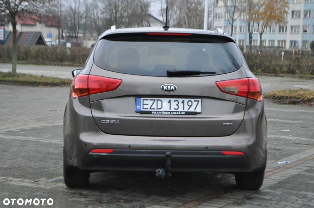 Kia Ceed 1.6 CRDi 128 Spirit - 9