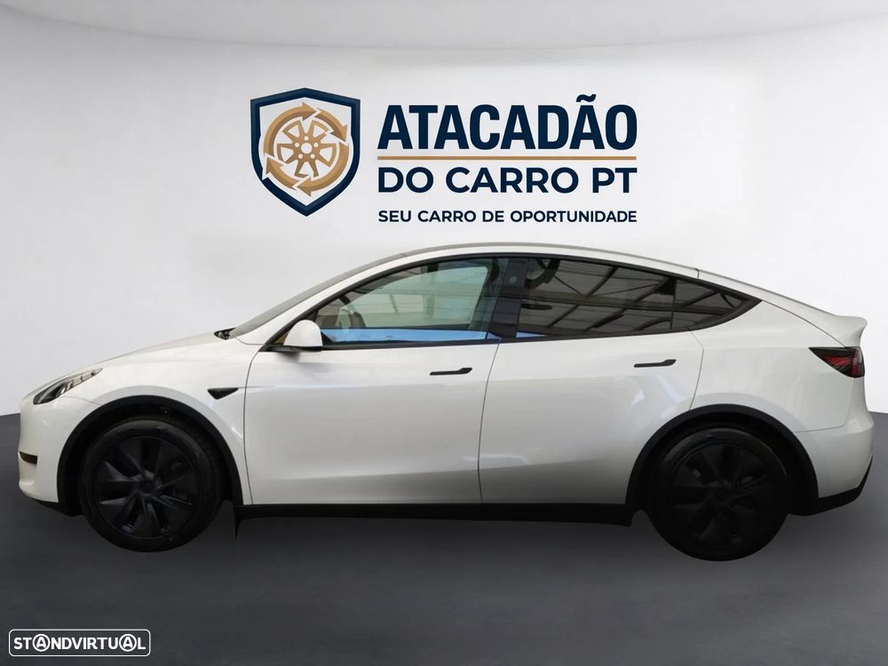 Tesla Model Y - 6