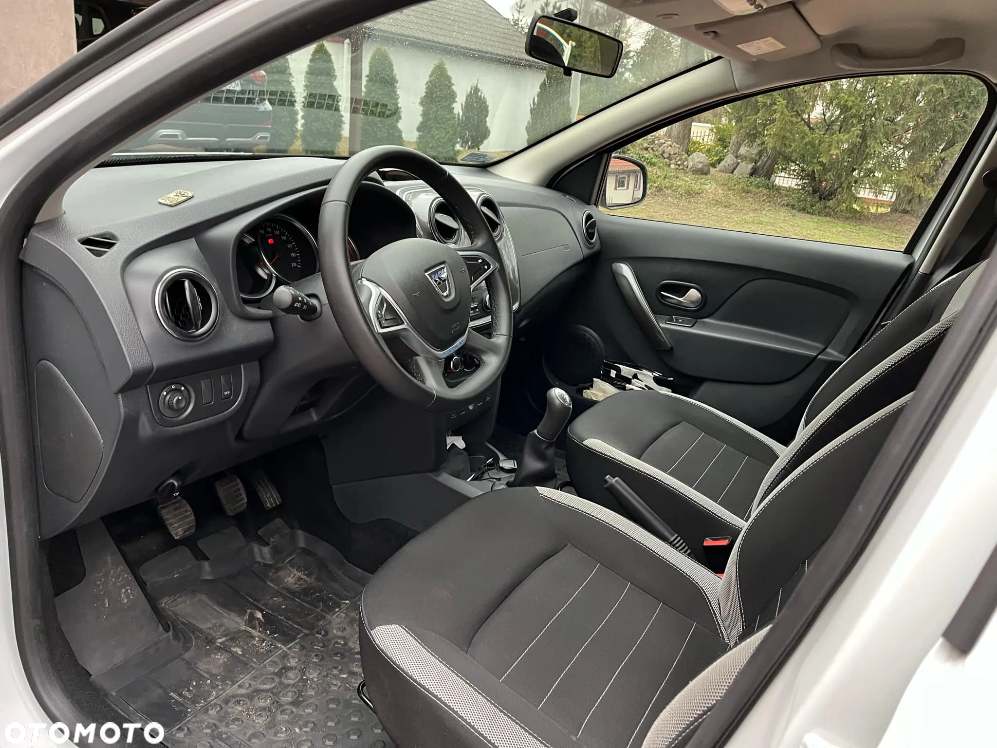 Dacia Sandero 0.9 TCe Laureate S&S - 12