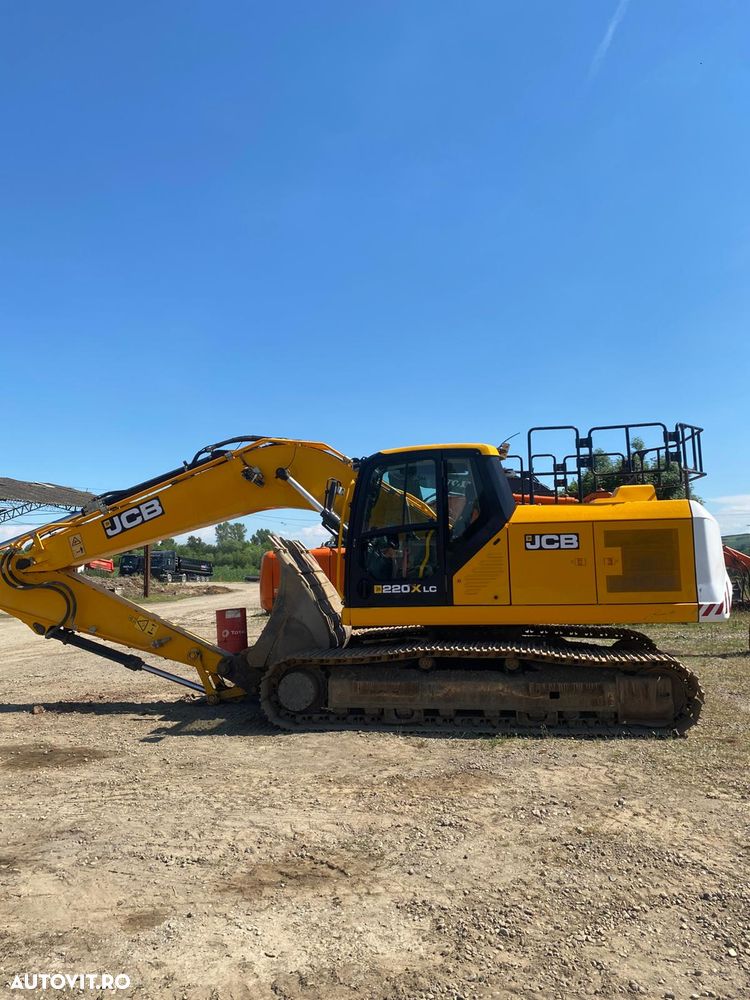 JCB 220 X L - 11